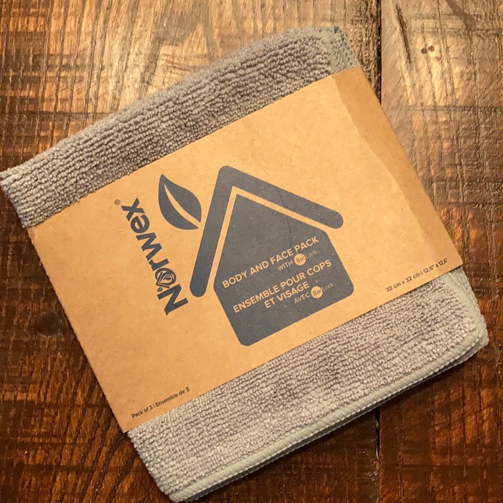 Norwex Graphite Body and Face Pack with Baclock